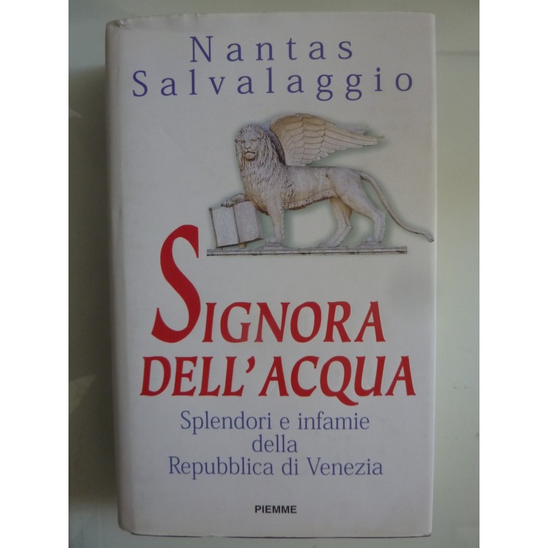 SIGNORA DELL'ACQUA