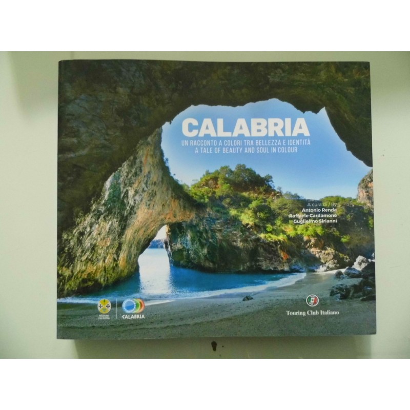 CALABRIA UN RACCONTO A COLORI TRA BELLEZZA E IDENTITA' - A TALE OF BEAUTY AND SOUL IN COLOUR