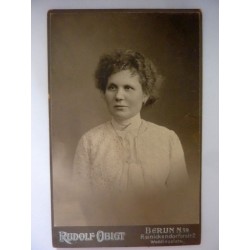 Fotografia "Ritratto di Signora ATELIER FUR MODERNE PHOTOGRAPHIE RUDOLF OBIT BERLIN N." Inizi 1900