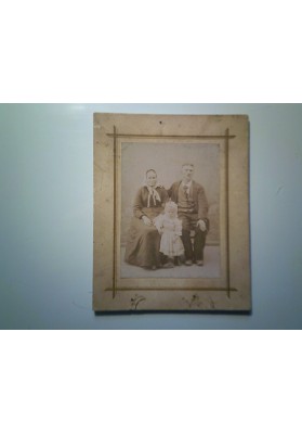 "Ritratto di Famiglia FOTOGRAFIA PIZZETTA GIOVANNI VARALLO SESIA"