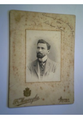 Fotografia "RITRATTO MASCHILE F. MARVUGLIA NAPOLI Via Roma 305" 1908