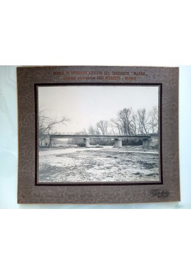 Fotografia "Ponte in Cemento Armato sul Torrente Marro (Calabria) - Impresa Costruttrice Ugo Fioretti Roma 1920"