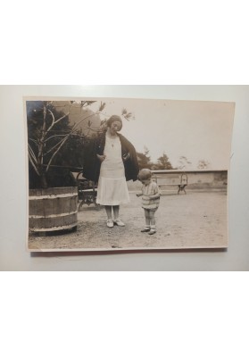 Rara fotografia originale di Pina Ballario con il figlio Gianfranco a Bognanco (Estate 1926)