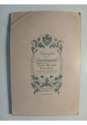 Ritratto in studio di nobildonna con due suore dell'Ordine di San Francesco
