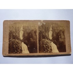 Fotografia stereoscopica "SVIZZERA N.° 52 Chute superieure du Giessbach"