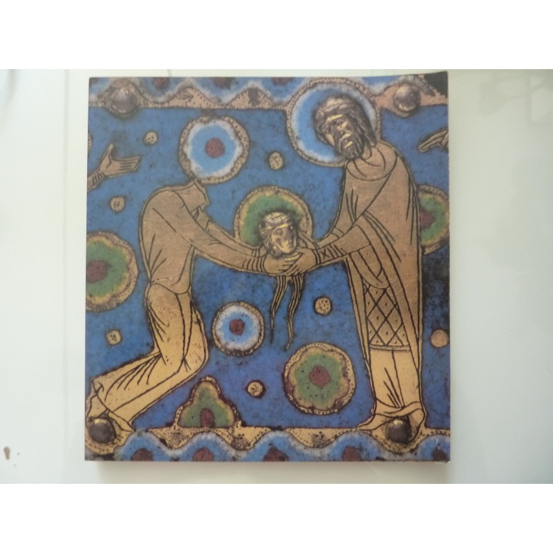 Medioevo e produzione artistica di serie: smalti di Limoges e avori gotici in Campania